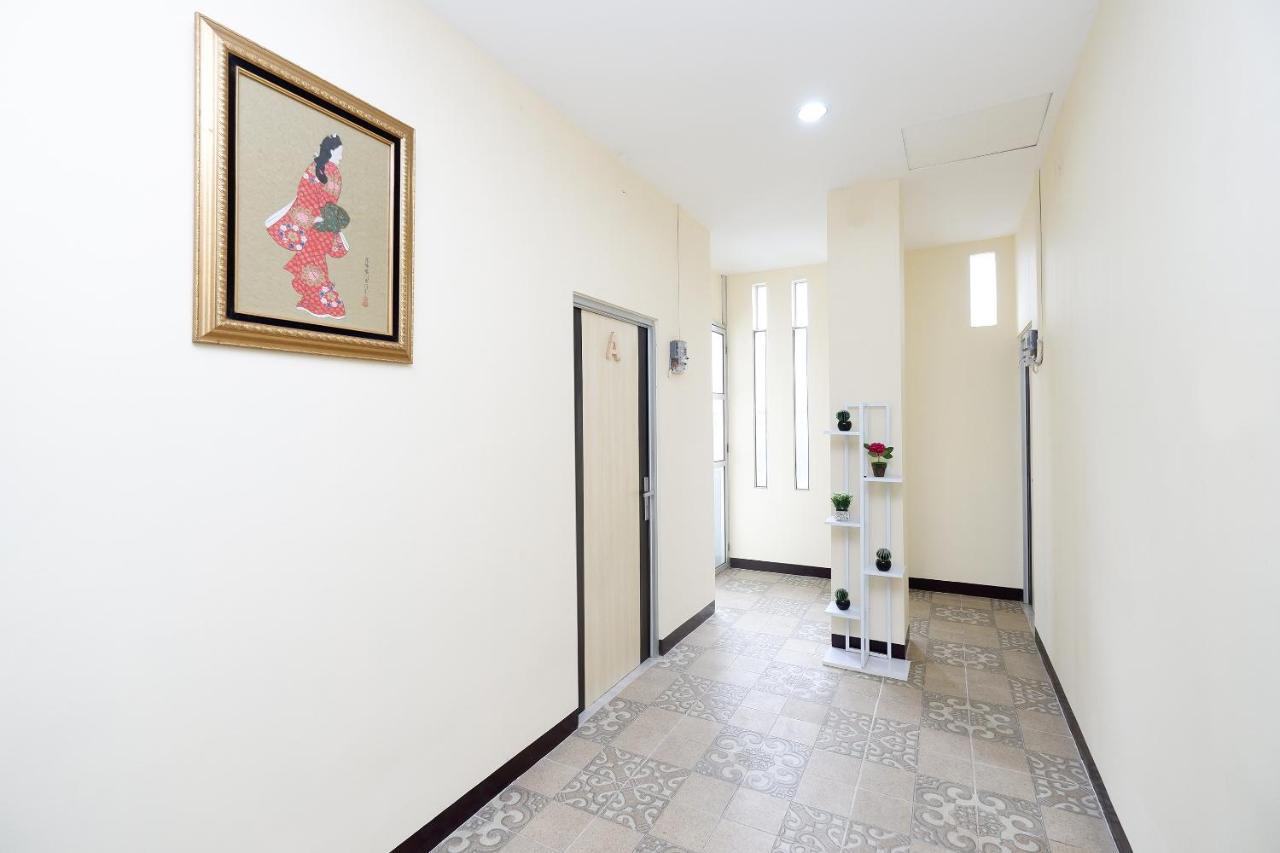 Oyo 1998 Harmonis Hotel Purwokerto Exterior photo